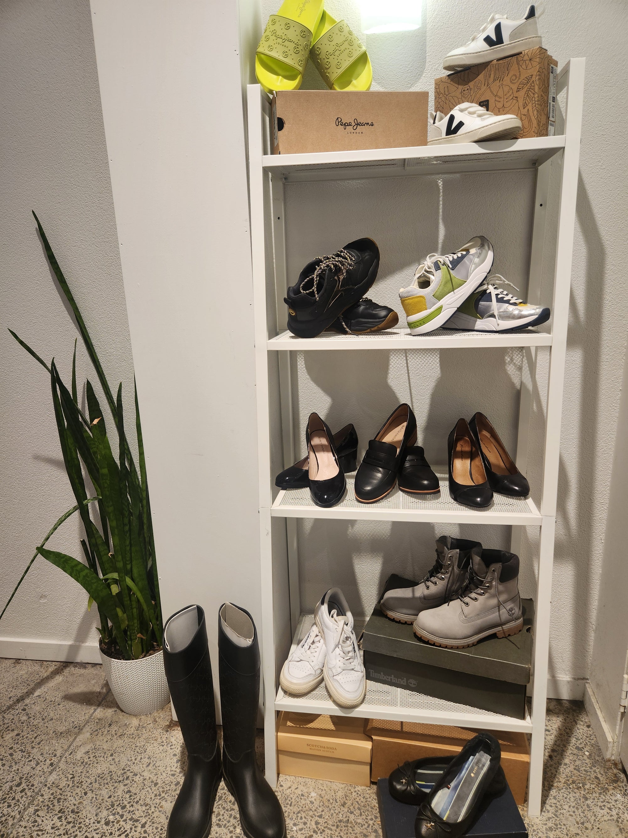 Accessories Shelf
