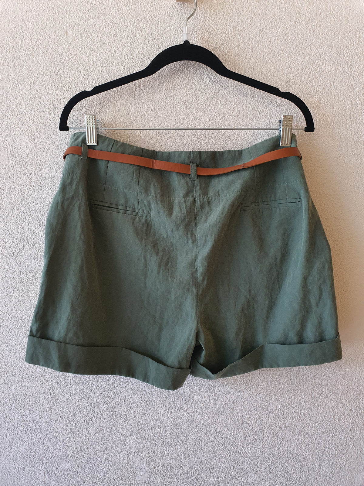 Chicabooti Green Shorts w/ Belt 14