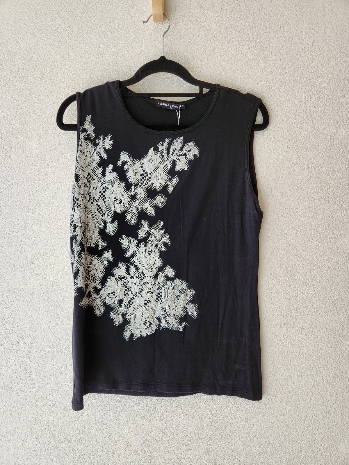 Ashley Vogel Black sleeveless cotton Lace Print Top S, M