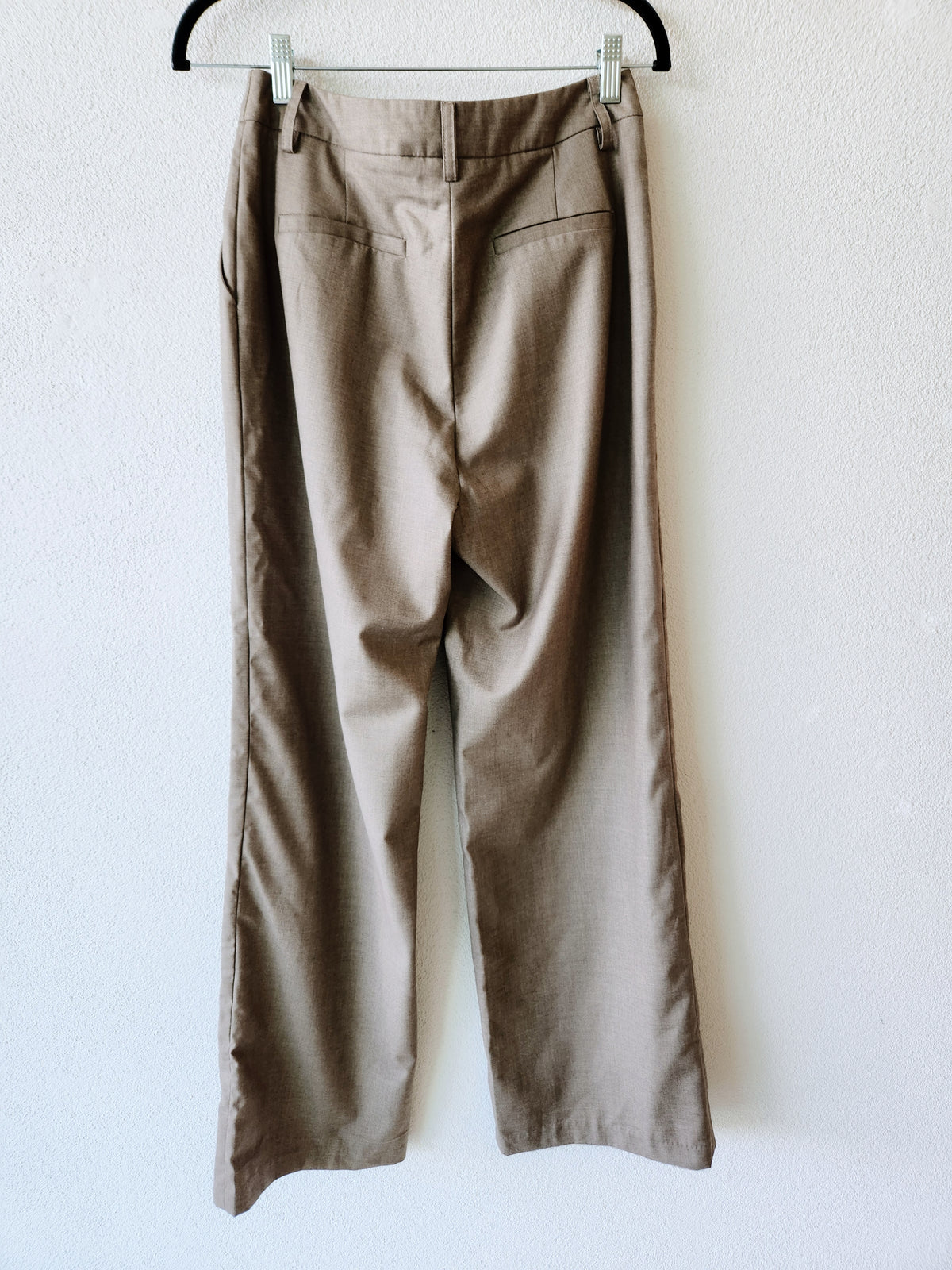 Alice in the Eve Pants S