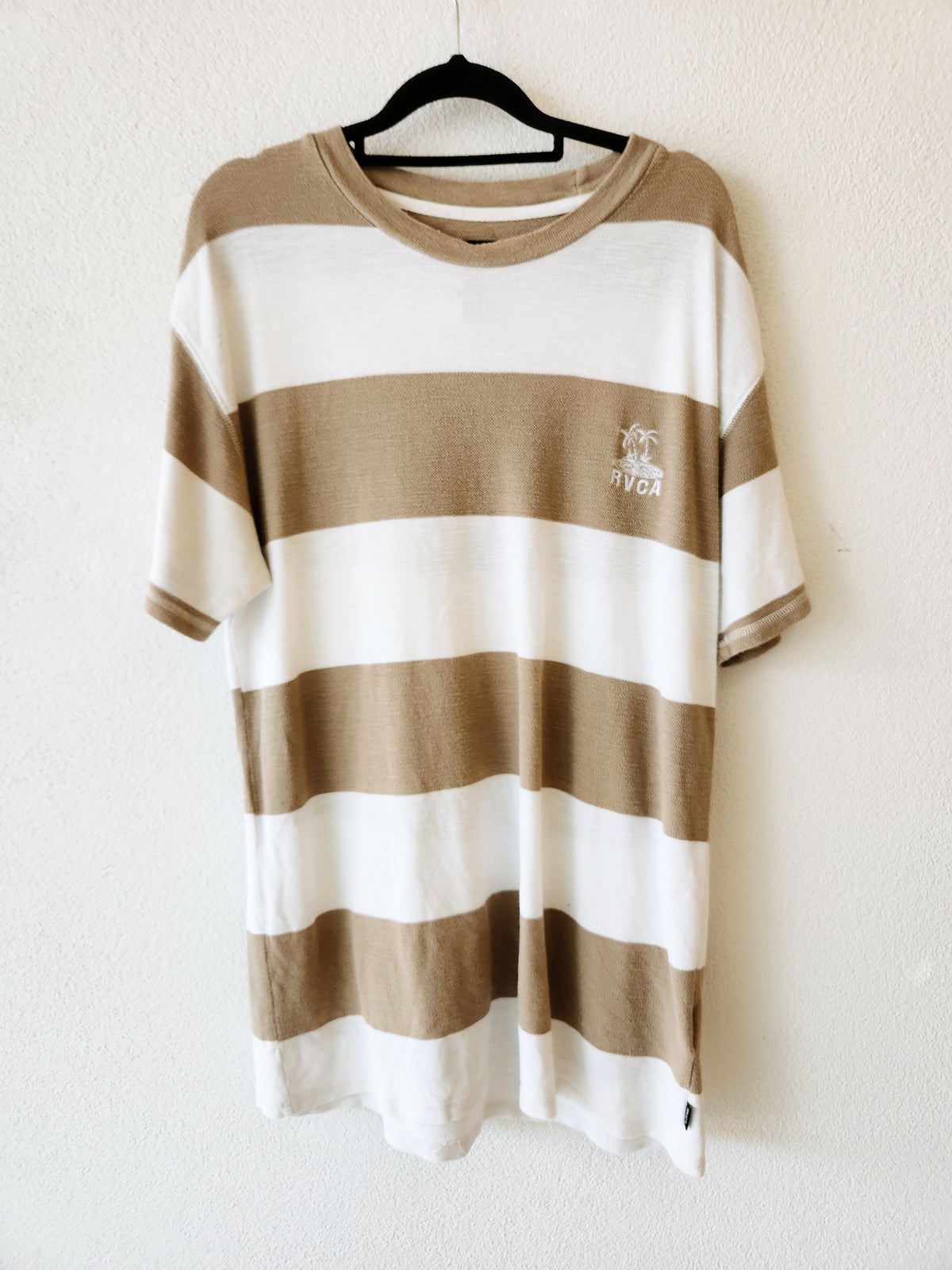 RVCA top M