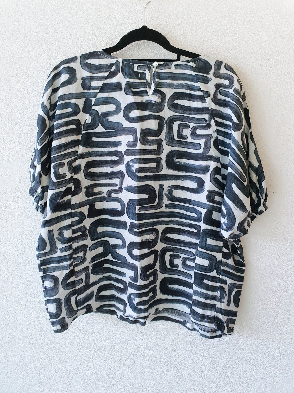 Naturals top Small