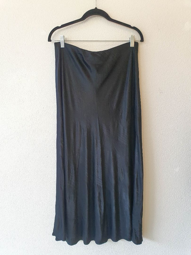 Max Skirt 14