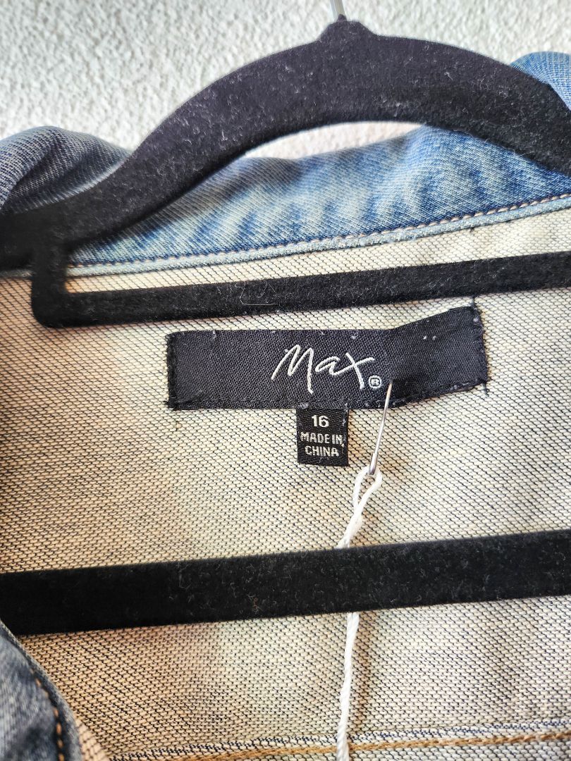Max Jacket 16
