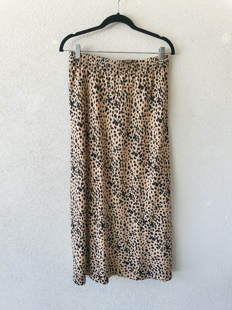 Target Woman Skirt 12