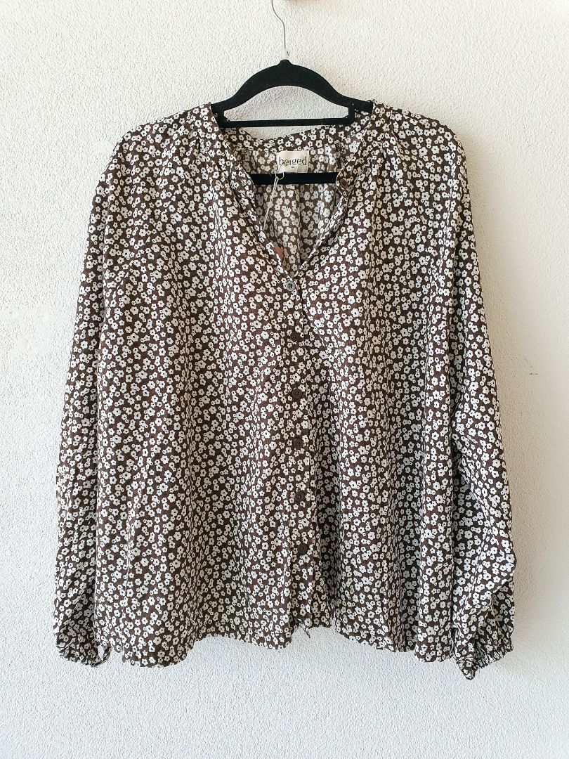 beiged top M/L