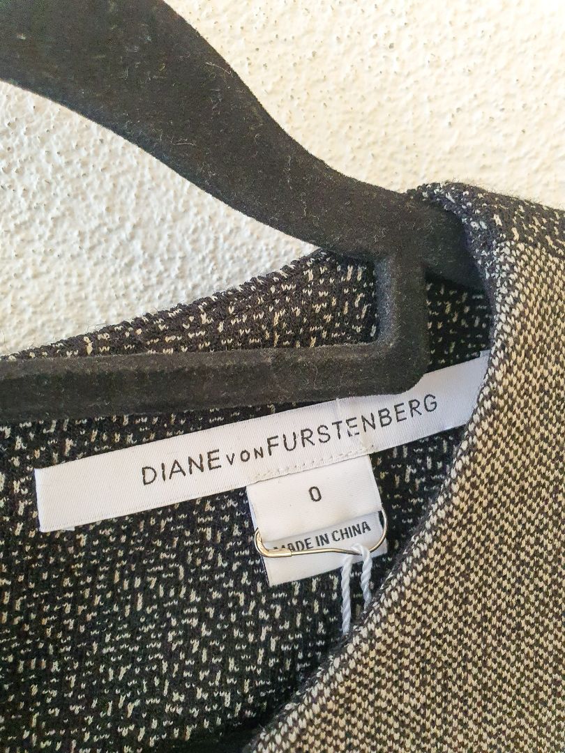 Diane Von Furstenberg Dress 0