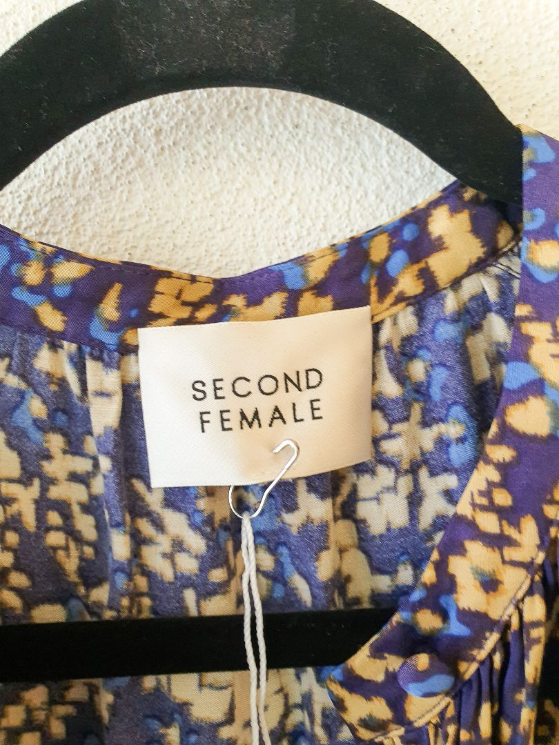 SECOND FEMALE Dress M