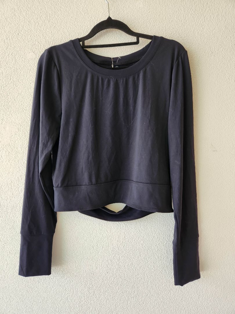 Lorna Jane top L