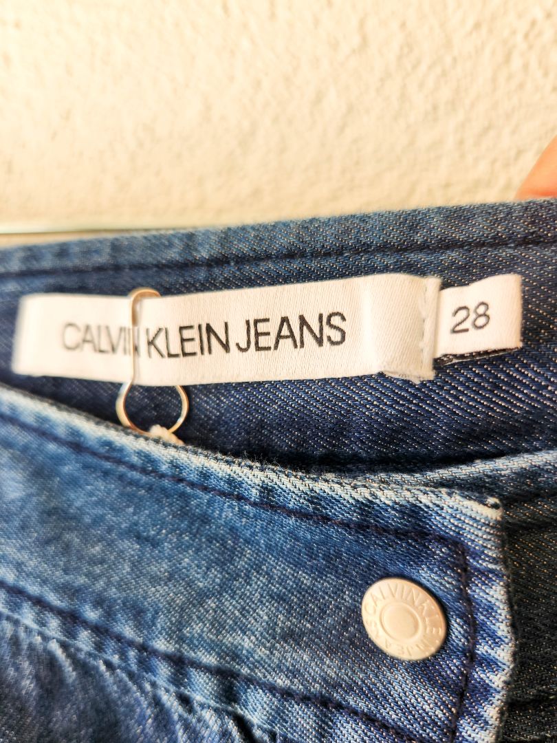 Calvin Klein Skirt 28