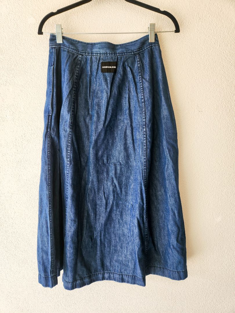 Calvin Klein Skirt 28