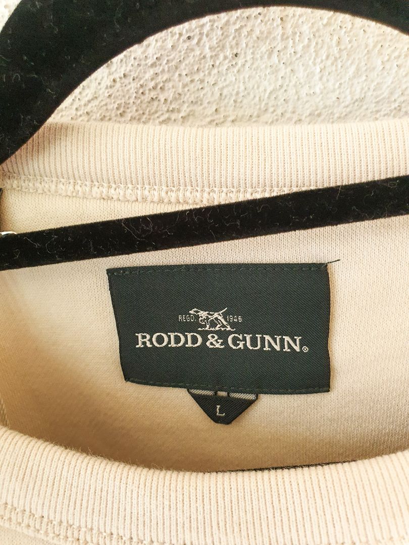 Rodd &amp; Gunn top L