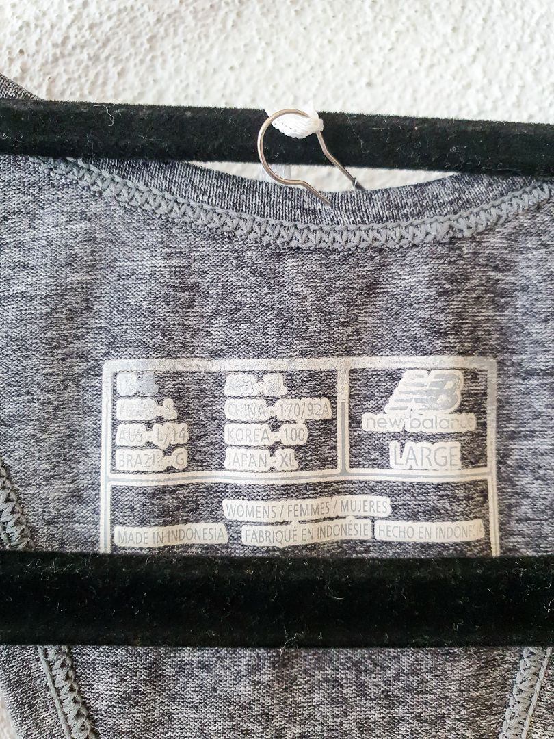 New Balance top L