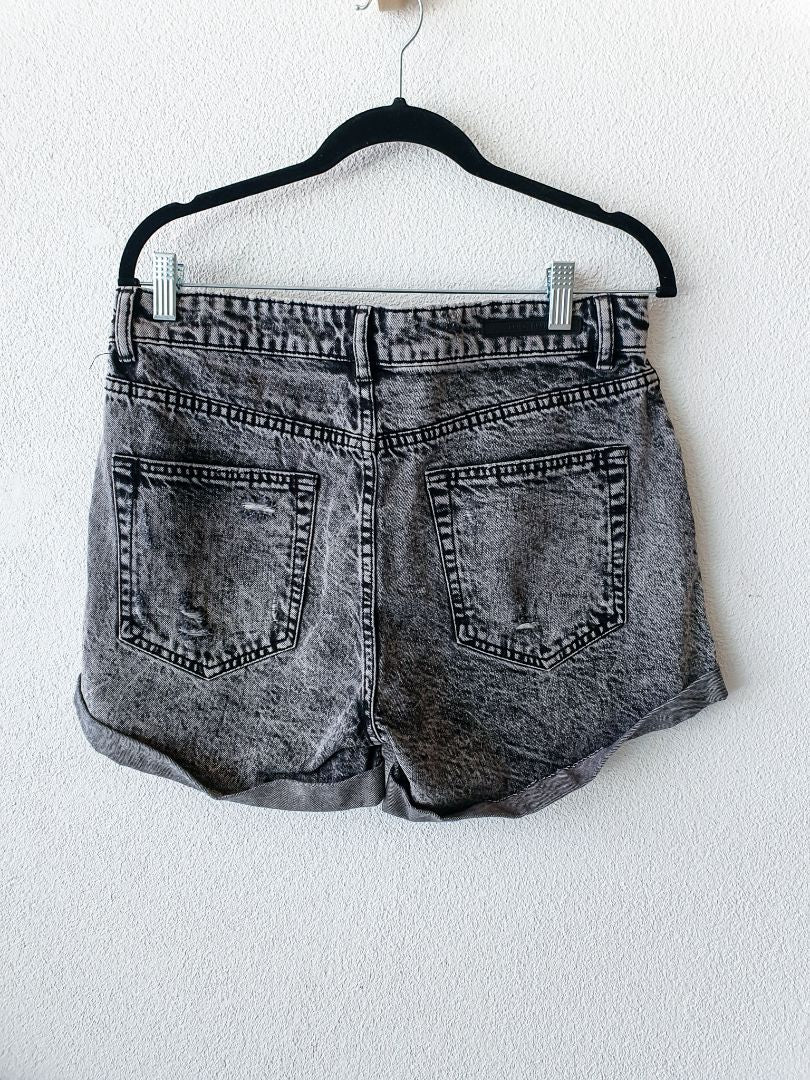 Decjuba Shorts S