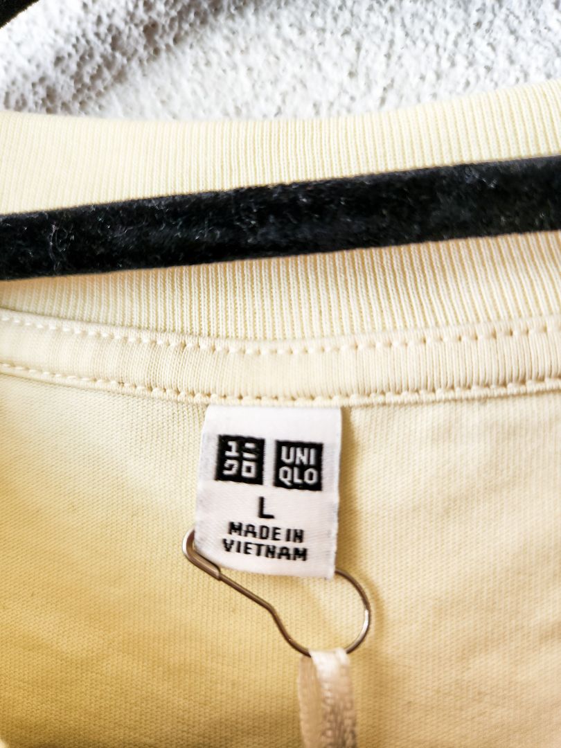 Uniqlo top L