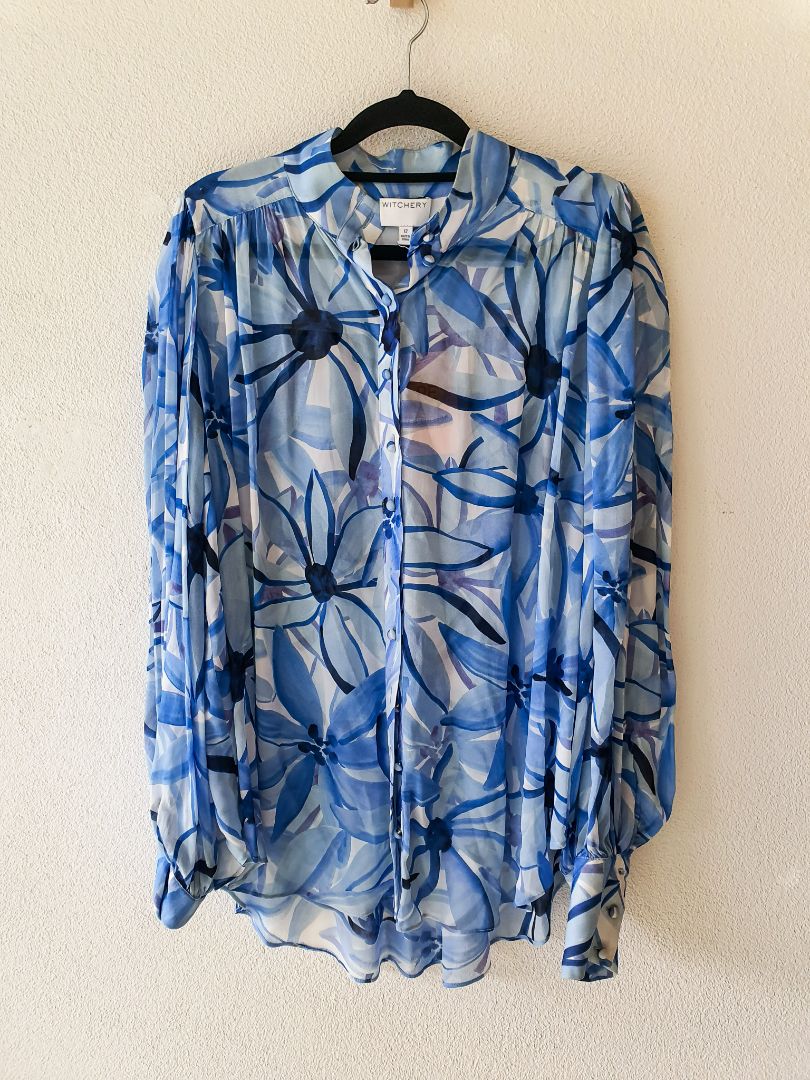 Whitchery top M