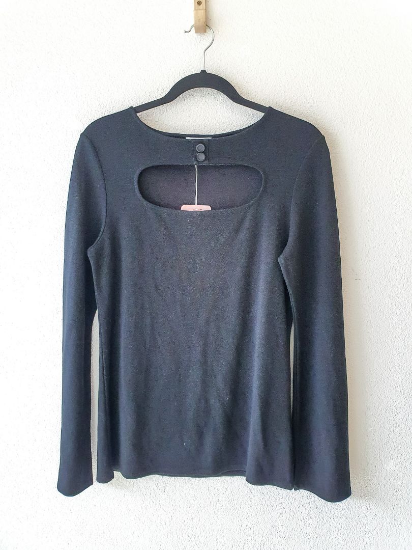 Whitchery top M