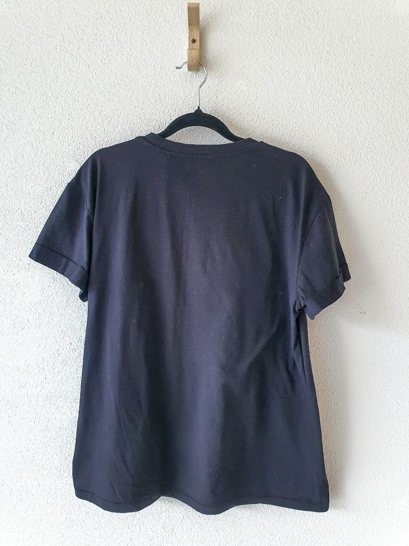 Sass and Bide top L