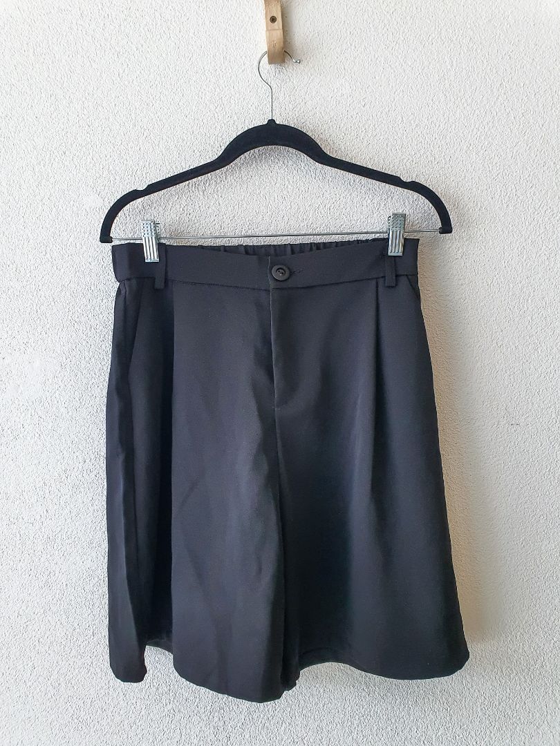 Shorts S