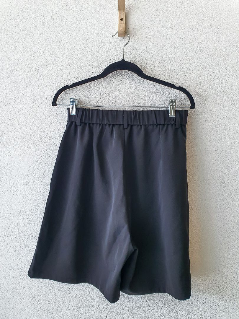 Shorts S