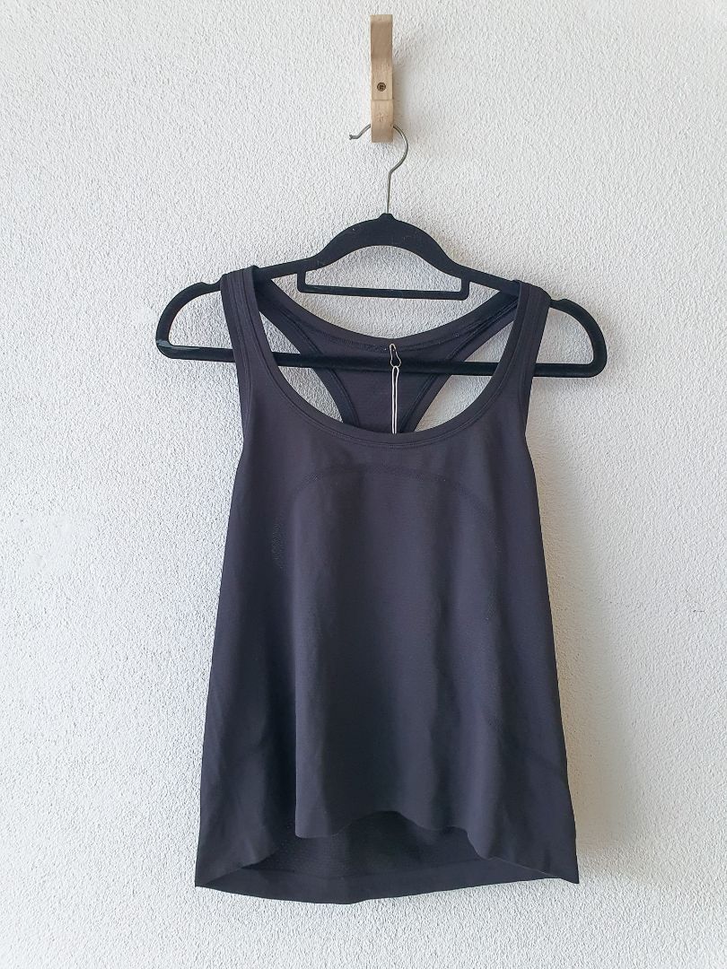 Lululemon top XS