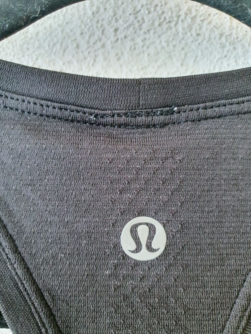 Lululemon top S