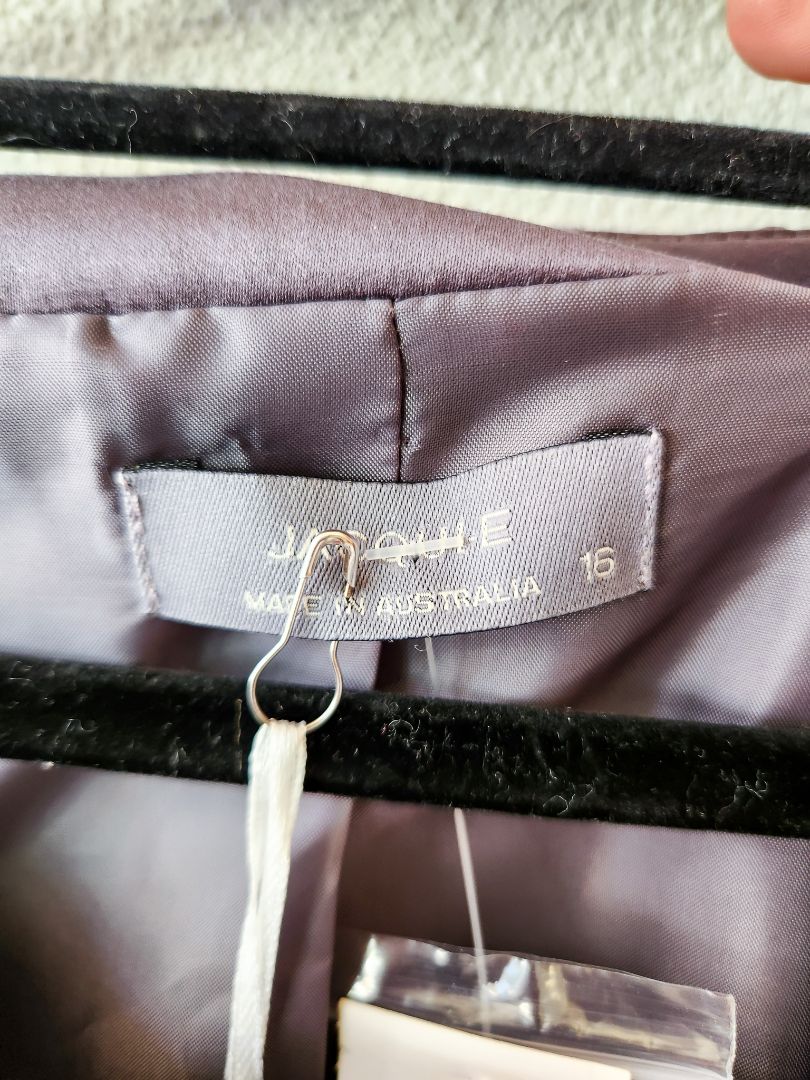 Jacqui E Jacket XL