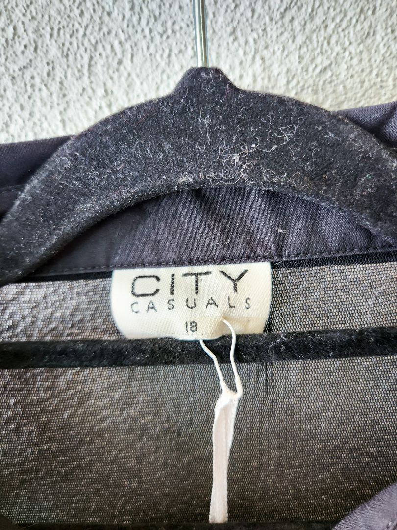 City Casuals top XXL