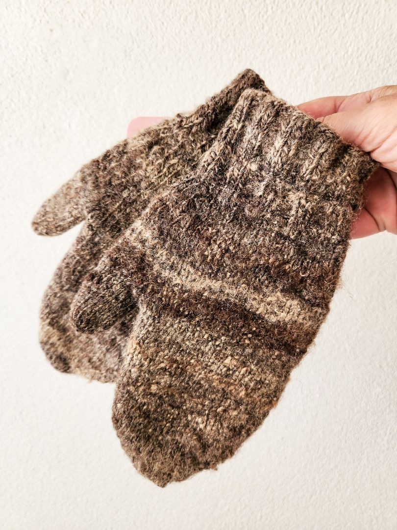 Handmade Gloves OS