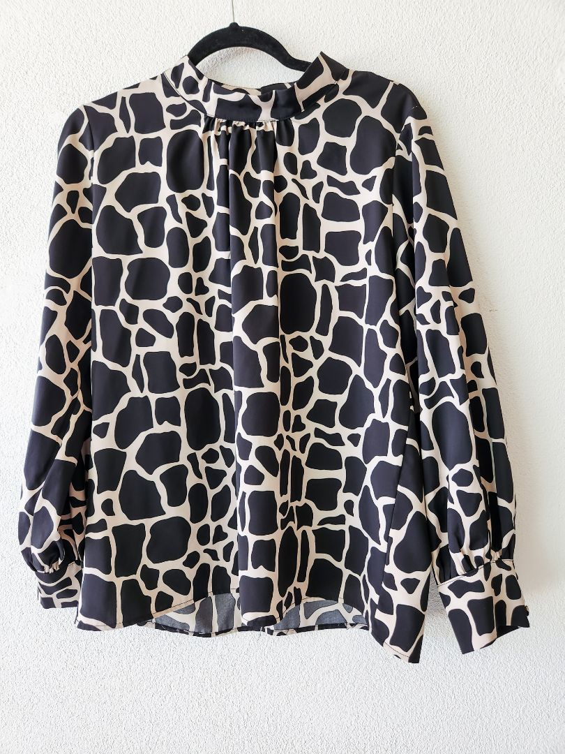 Rowen Avenue top L