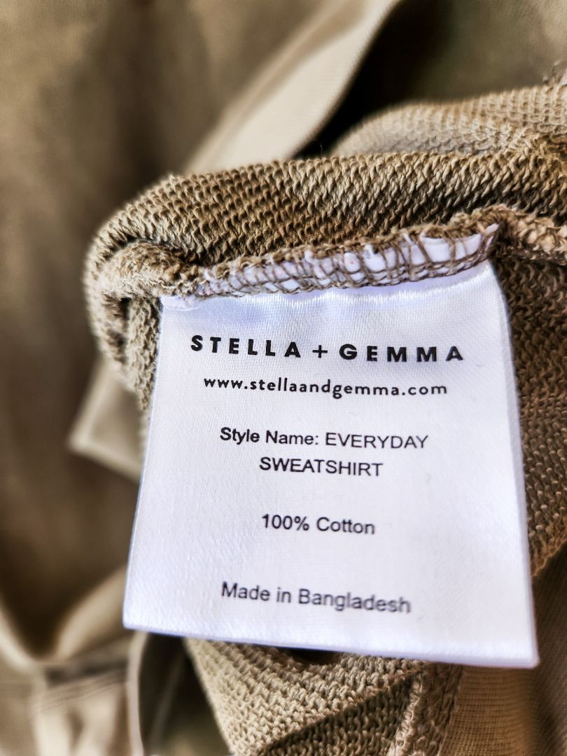 Stella + Gemma top L