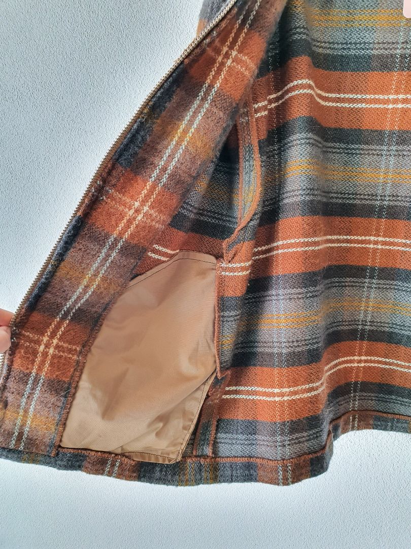 Jacket L