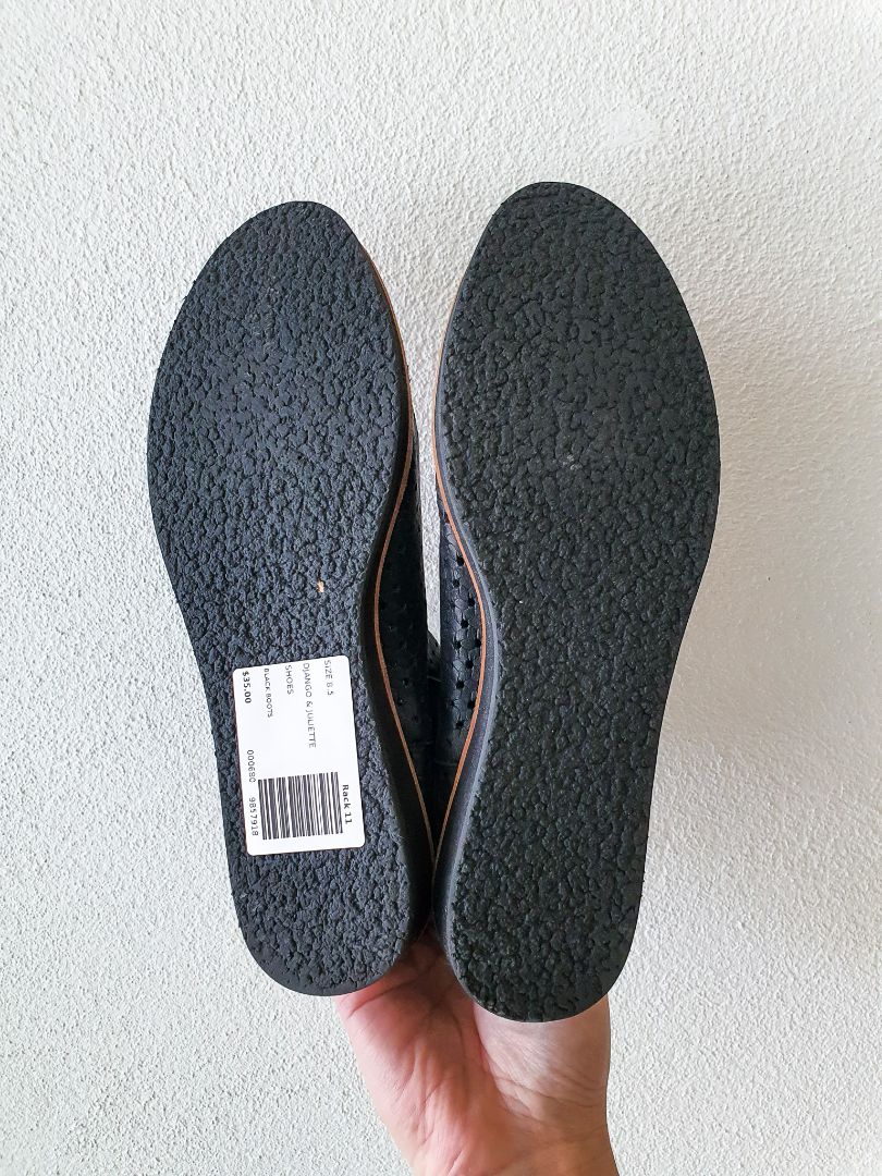 Django &amp; Juliette Shoes 8.5