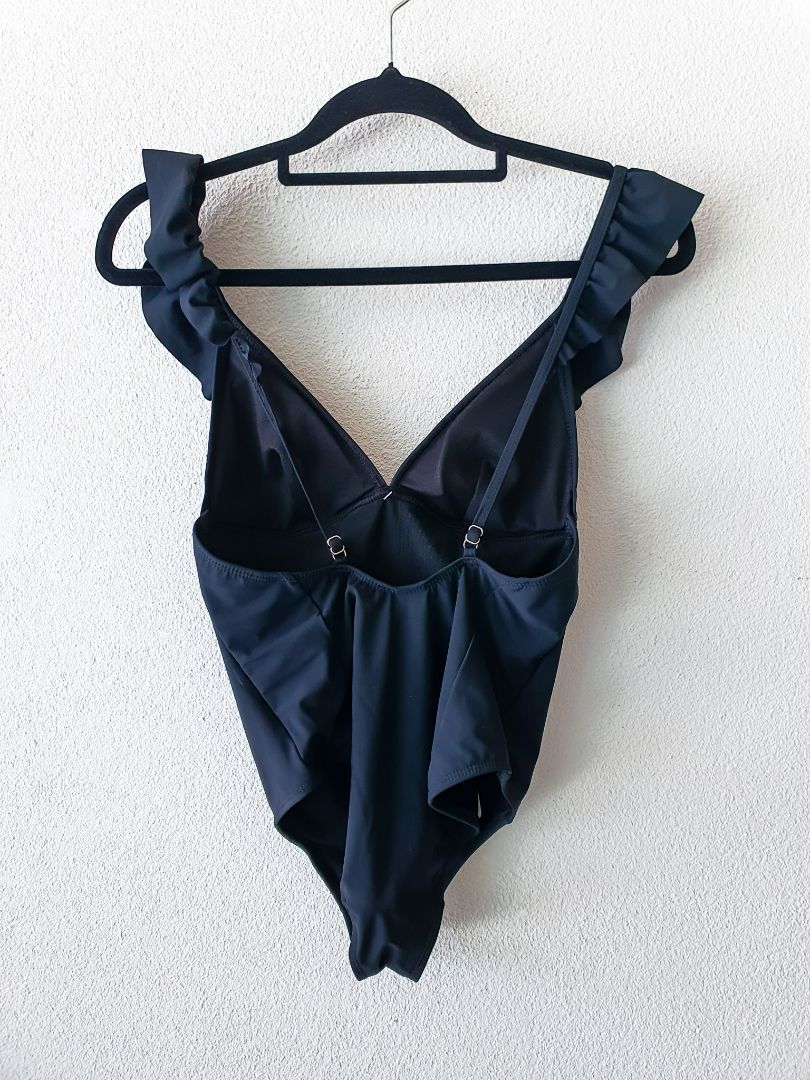Accessorize top XS