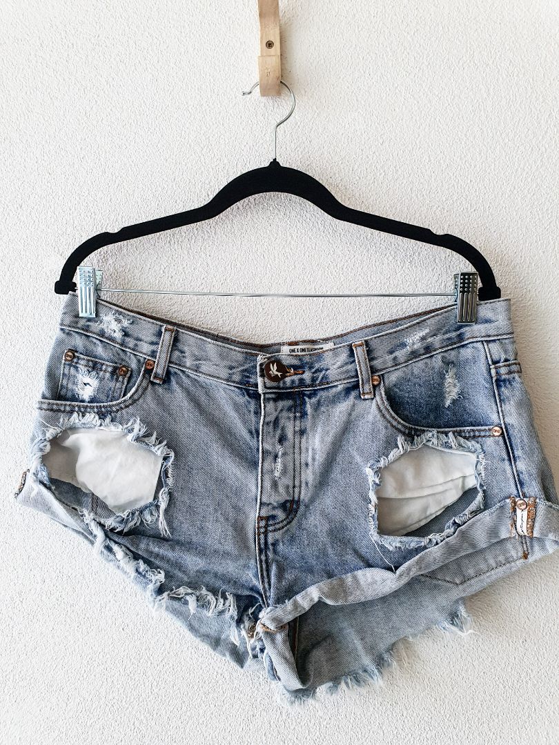 One Teaspoon Shorts M