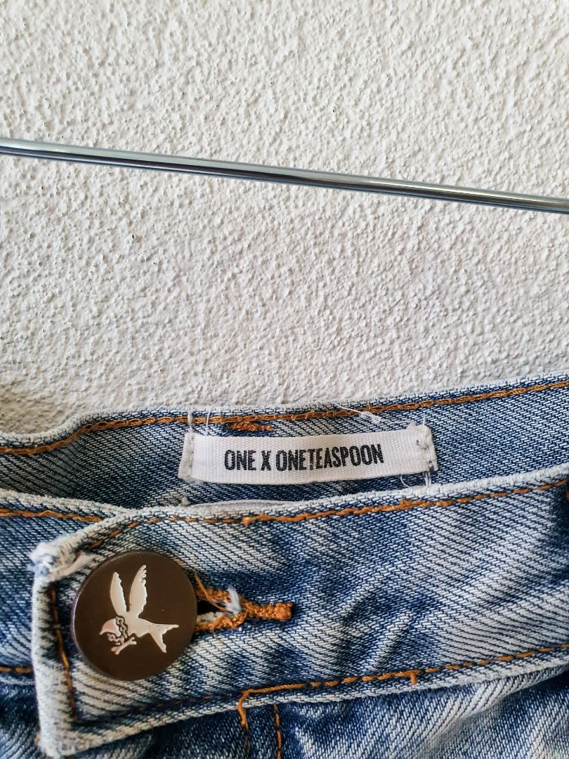 One Teaspoon Shorts M