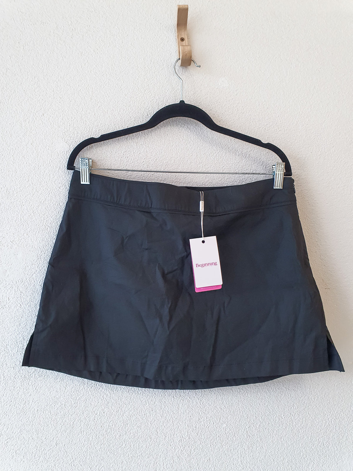 Beginning Boutique Skirt M