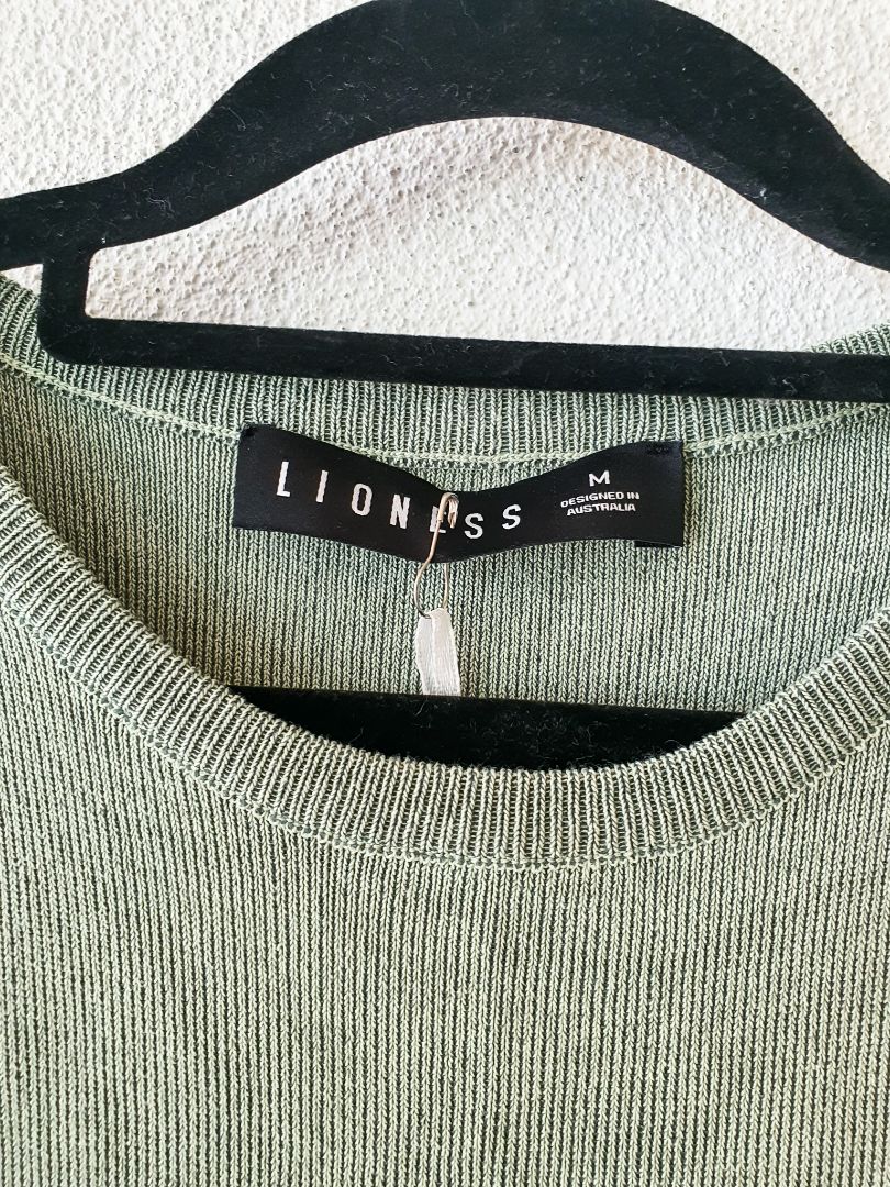 Lioness Dress M