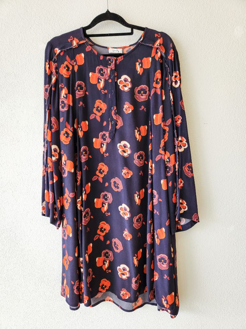 Lonely Dress S