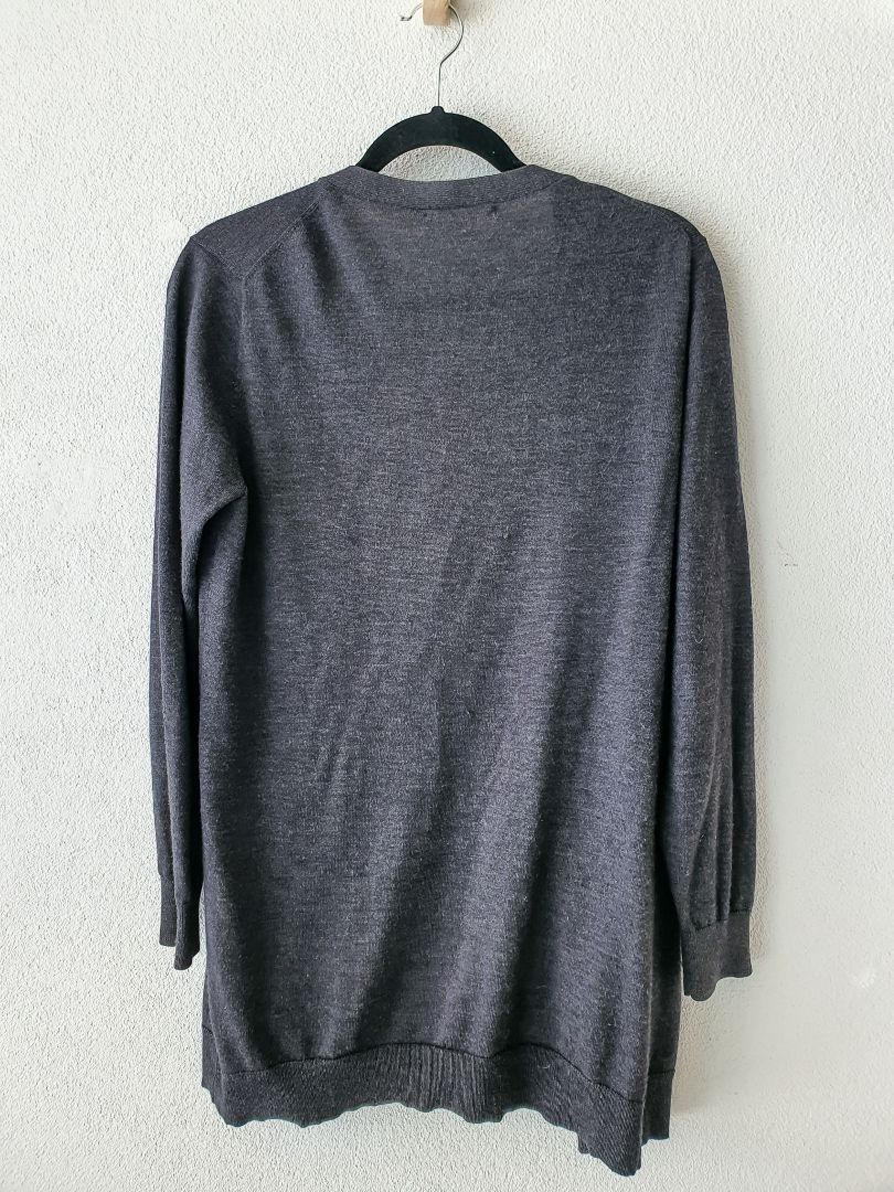 Caroline Sills top M