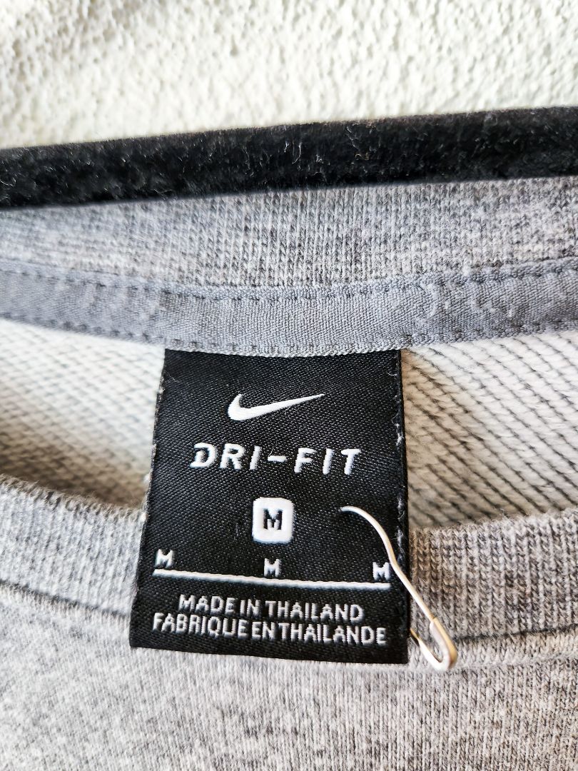 Nike top M