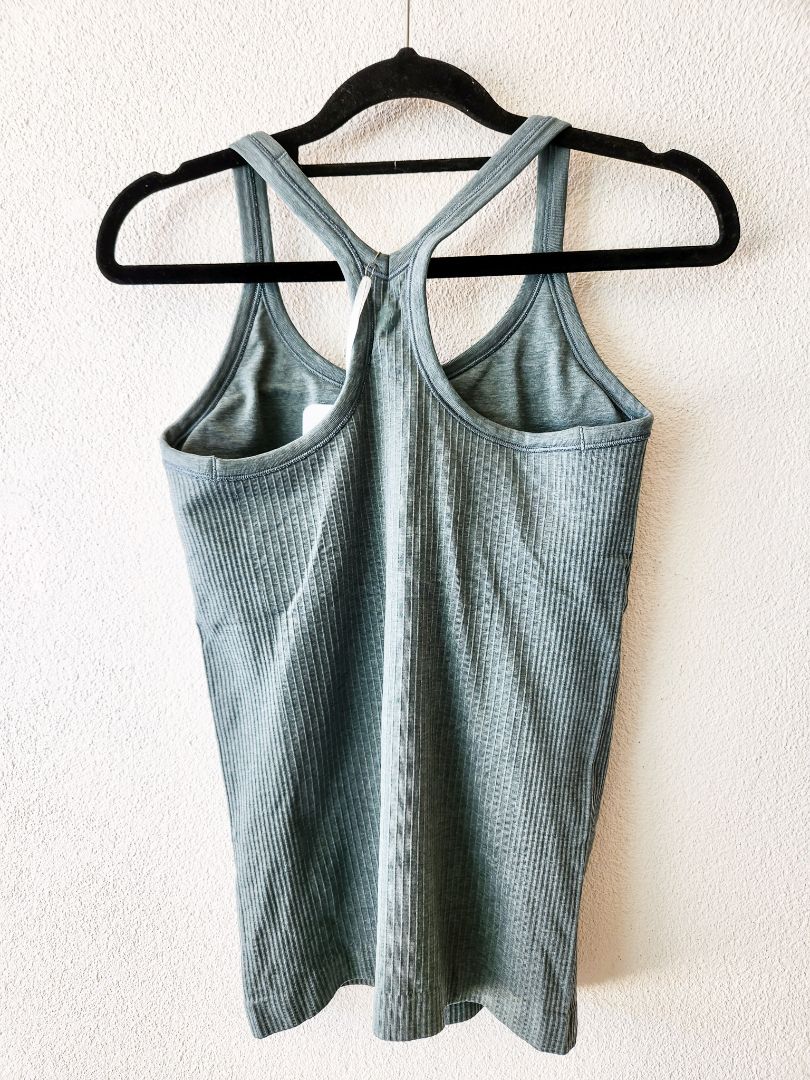Lululemon top S