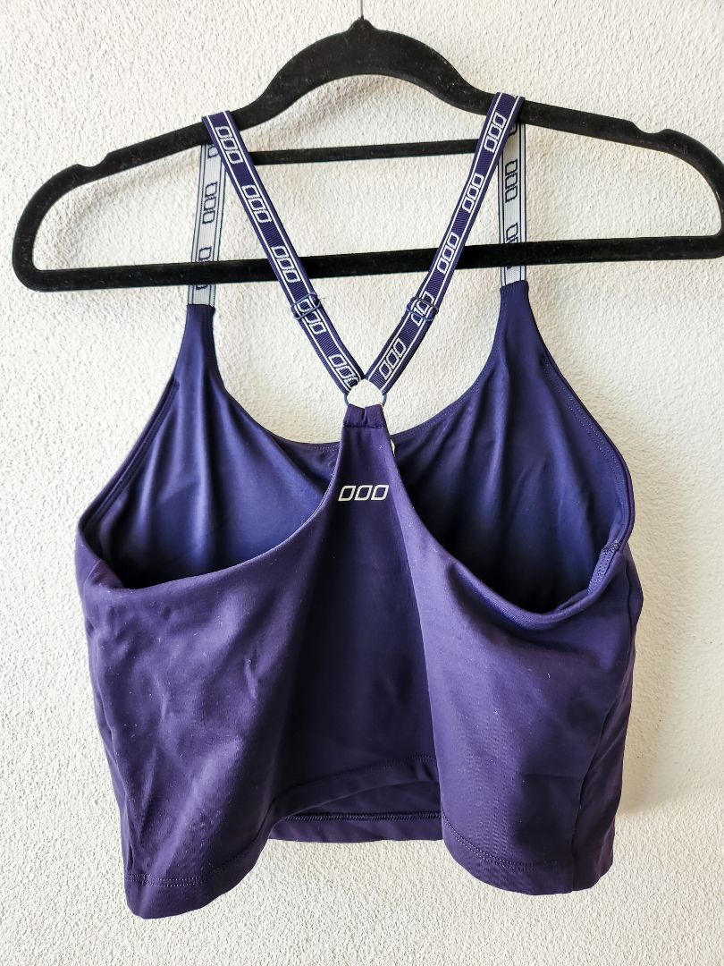 Lorna Jane top S
