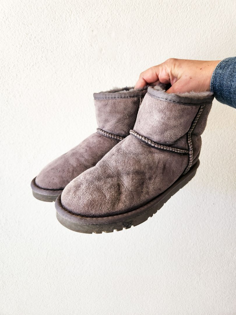 UGG Shoes 4