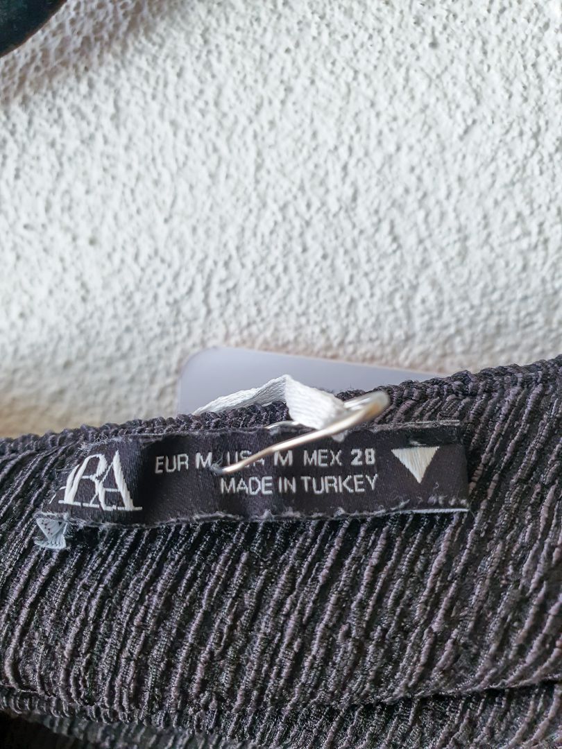 Zara top M