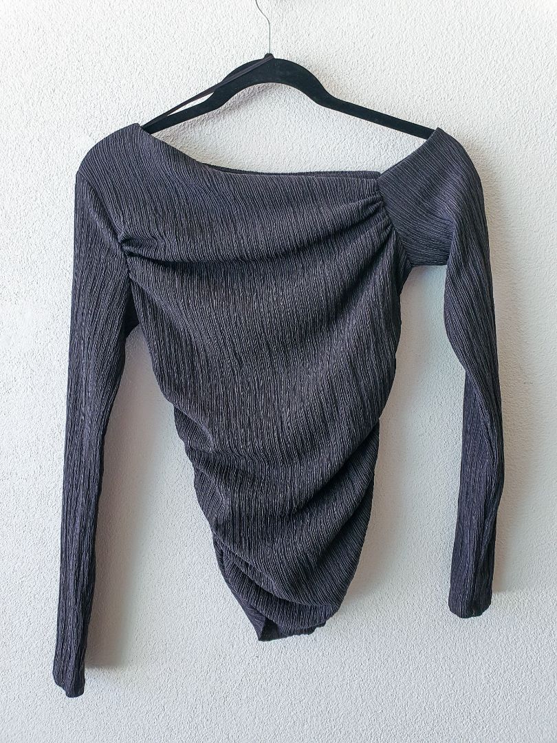 Zara top M