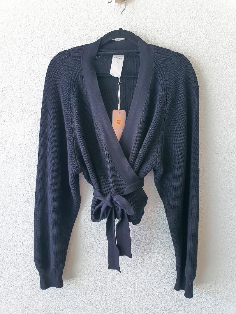 Kowtow top S