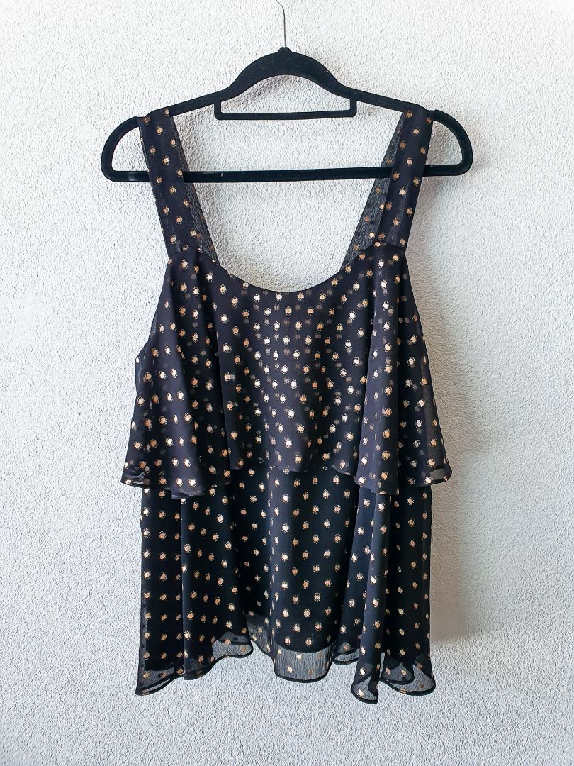 Sass top S