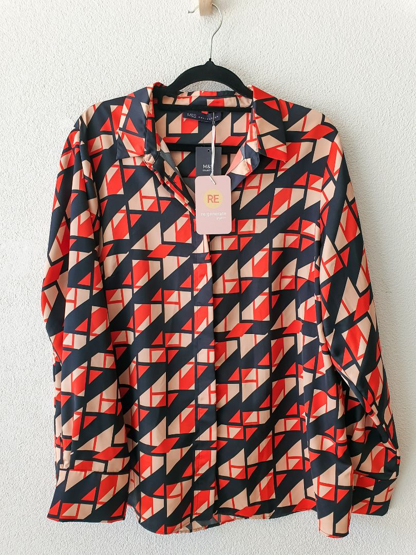 Marks &amp; Spencer top XXL