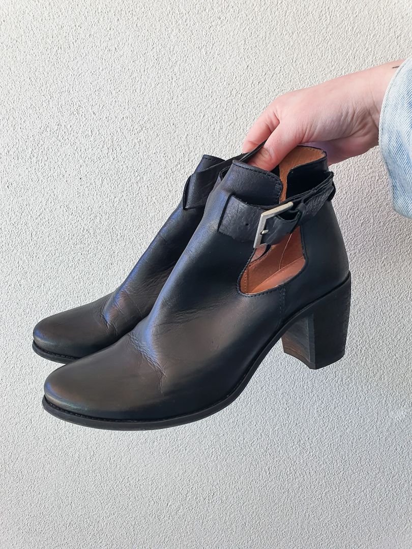 EOS Shoes EUR40